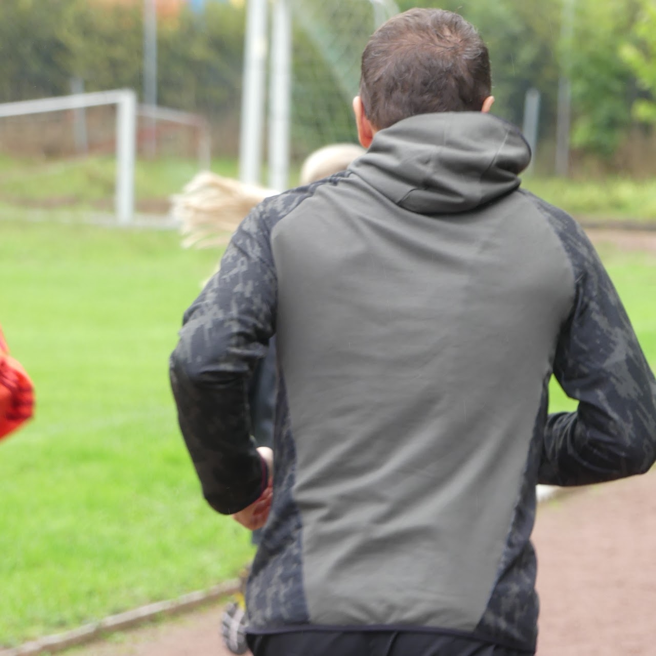 Bild vom 13. Benefizlauf im Jahr 2022. Dies ist das 127. Bild.